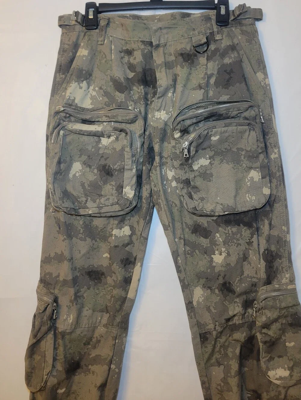 MNML Men's Gray Camo Utility Cargo Pants